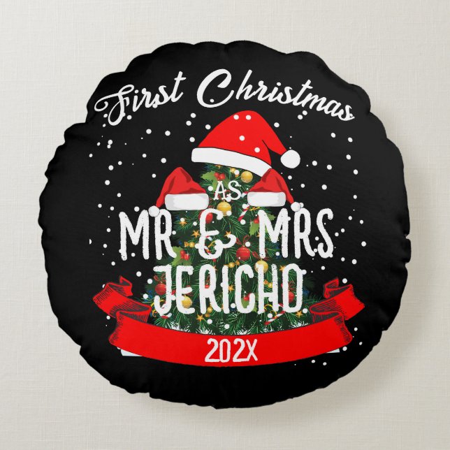 Almofada Redonda Nosso Primeiro Natal como Senhor e Senhora Recém-C (Frente)