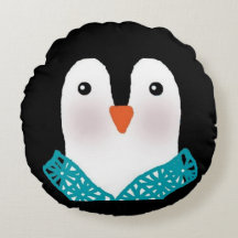 O travesseiro da cara do pinguim personaliza sobre
