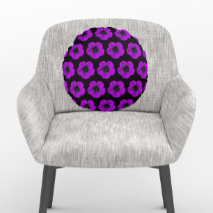 Almofada Redonda Padrão Floral de Geranium roxo em preto