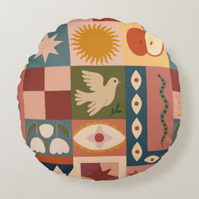 Almofada Redonda Patchwork celestial boêmica com símbolos místicos (Frente)