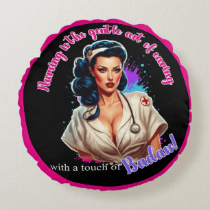 Almofada Redonda Pinup_ Nurse Badass