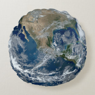 Almofada Redonda Planeta Terra do Espaço Exterior com Nuvens