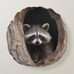 Almofada Redonda Racoon na Caverna das Árvores