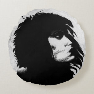 Almofada Redonda Retrato de Deusa Goth Arte Original Lançamento