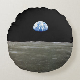 Almofada Redonda Terra da Lua no Espaço Negro: Terra