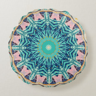 Almofada Redonda Yellow-orange, mint and pink mandala.