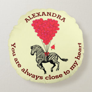 Almofada Redonda zebra romântica e coração vermelho personalizado