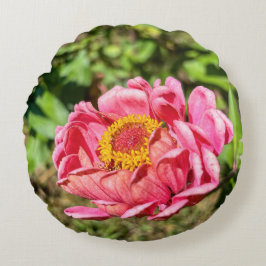 Almofada Redonda Zinnia rosa com centro amarelo