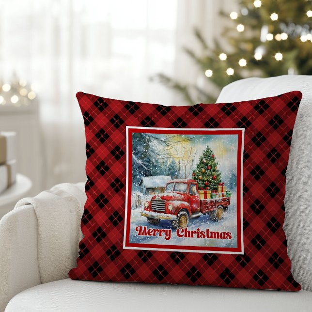 Almofada Refined red truck holiday scene rustic red green  (Refined red truck holiday scene rustic red green pillow

)