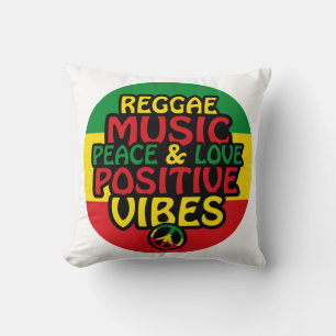 Almofada Reggae design com aspas positivas e sinalizador re