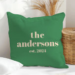 Almofada Retro moderno minimalista verde<br><div class="desc">Presente de casamento elegante retro minimalista verde</div>