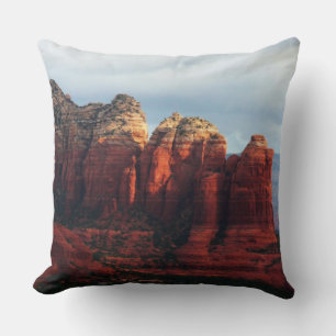 Almofada Rocha Pote de café nublado em Sedona Arizona