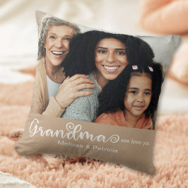 Almofada Roteiro Moderno Creme Marrom Nós Amamos Foto da Vo
