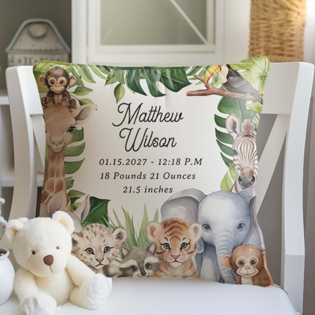 Almofada Safari temático de vitrine com estatísticas de nas (Jungle Animals Themed New Baby Boy Nursery Pillow Birth Stats)