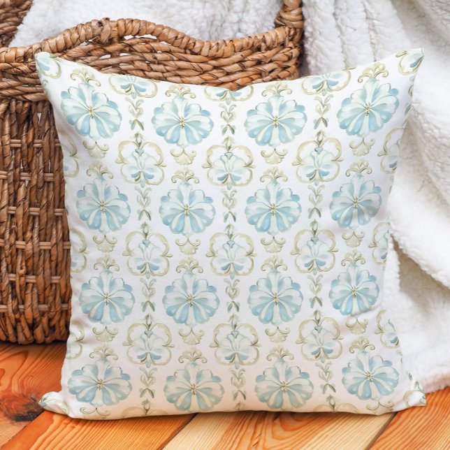 Almofada Sage Azul Floral Primavera Verão (Sage Blue Ivory Floral Spring Summer Throw Pillow)