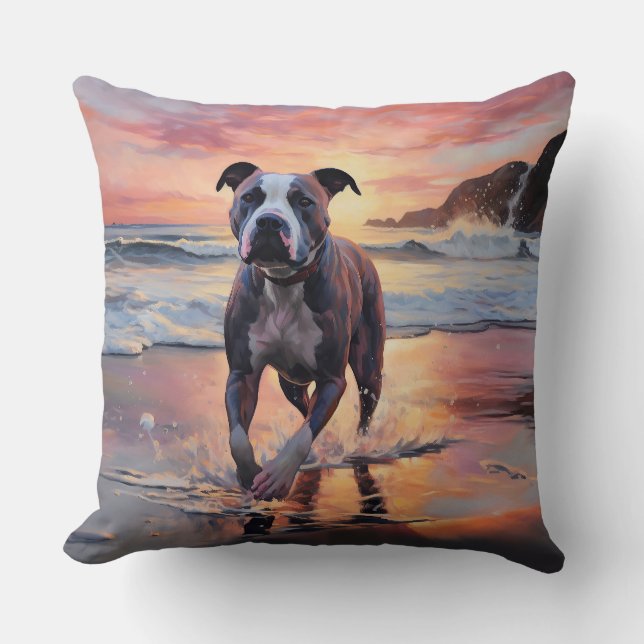 Almofada Sandy American Staffordshire Dog em Beach Sunset (Frente)