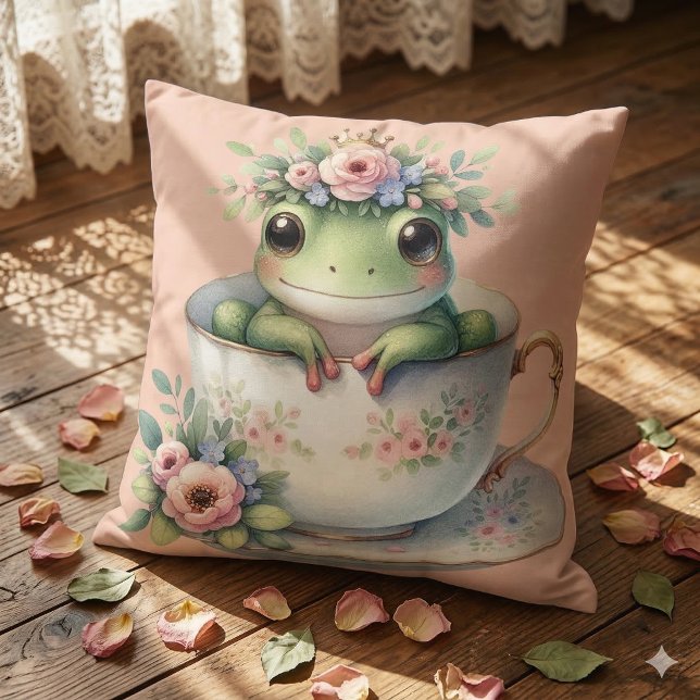 Almofada Sapo Caprichoso em Xícara de Chá Floral (Whimsical Frog in Floral Teacup Throw Pillow Mockup B)