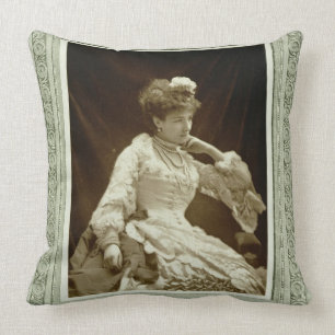 Almofada Sarah Bernhardt (1844-1923), 'de Galerie Contemp