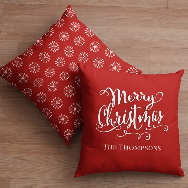Almofada Script de Natal Red Merry Personalizado (Merry Christmas holiday white calligraphy script holiday pattern throw pillow)