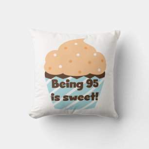 Almofada Ser 95 é t-shirt e presentes doces do aniversári