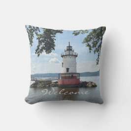 ALMOFADA SERENE LIGHTHOUSE BEM-VINDO E NOME OPCIONAL