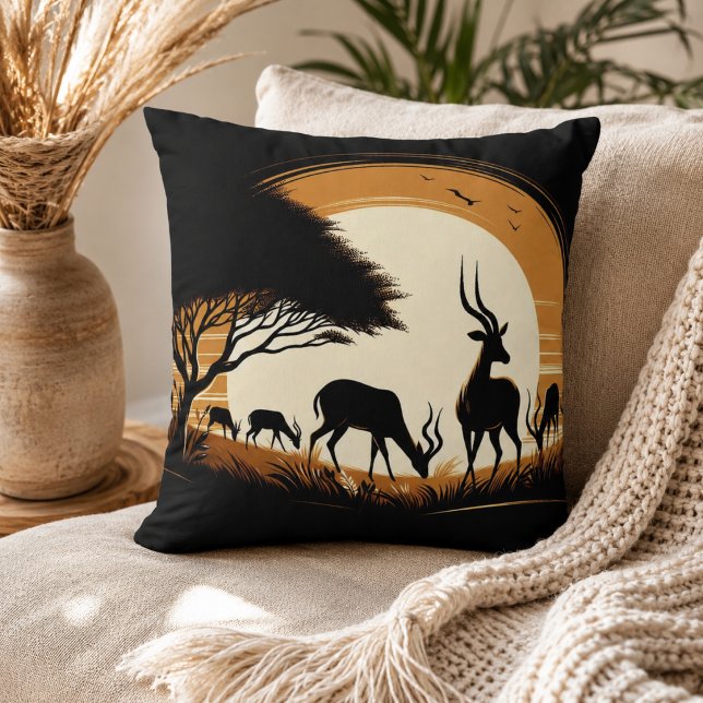 Almofada Serenidade em Movimento Inspirado em Antílope (Serenity in Motion Antelope-Inspired Throw Pillow)