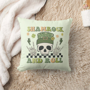 Almofada Shamrock and Roll - Skeleton Clover