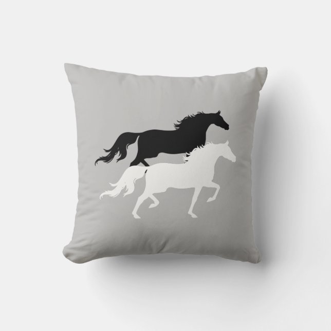 Almofada Silhuetas de cavalos preto e branco sobre cinza pr (Frente)