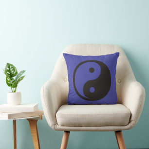 Almofada Símbolo Yin Yang - design de tatuagem sólida