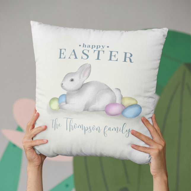 Almofada Simples pastel Felz pascoa coelho cônico clássico (Cute Easter bunny Happy Easter typography throw pillow. )