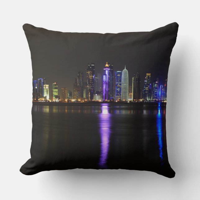Almofada Skyline de Doha, Qatar no travesseiro decorativo (Frente)