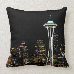 Almofada Skyline de Seattle na noite, com agulha do espaço
