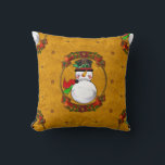 Almofada Snowman Christmas<br><div class="desc">Uma almofada de Natal gira com a imagem de um boneco de neve rodeado por uma fita de ouro e de Natal vermelha com flores sagradas e poinsettia sobre um fundo decorativo de ouro.</div>