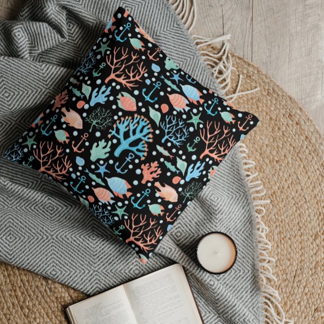 Almofada Sob o padrão de aquarela do mar escuro (Criador carregado)