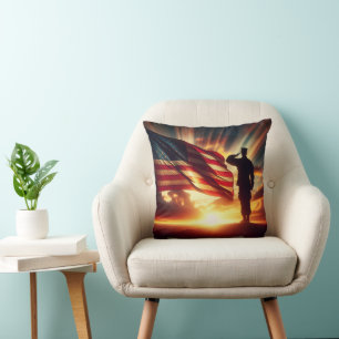Almofada Soldado Americano Apreciando A Bandeira