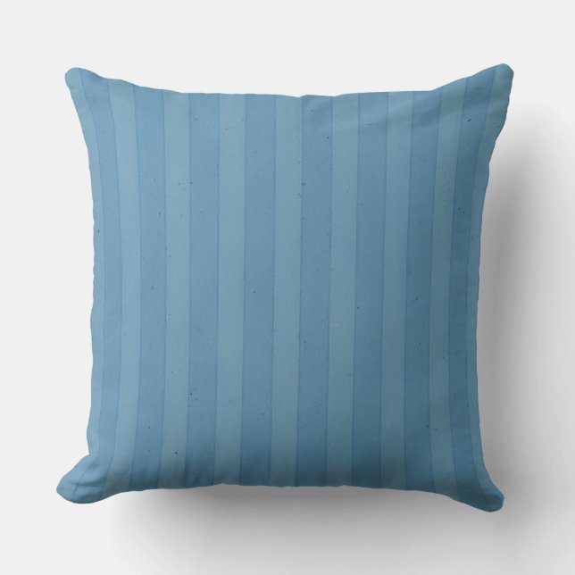 Almofada Soothing Blue on Blue Throw Pillow (Frente)