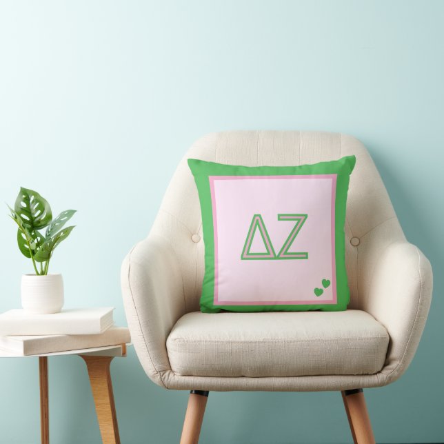 Almofada Sorority Monogram Throw Pillows | Delta Zeta (Cadeira)