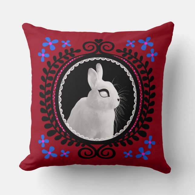 Almofada Strange White Bunny: Red, Blue, Pink & Black  (Frente)