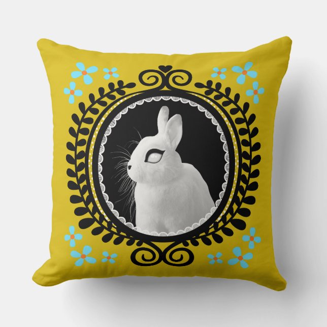 Almofada Strange White Bunny: Yellow, Black, & Light Blue  (Frente)