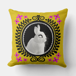 Almofada Strange White Bunny: Yellow, Magenta, Red, & Black