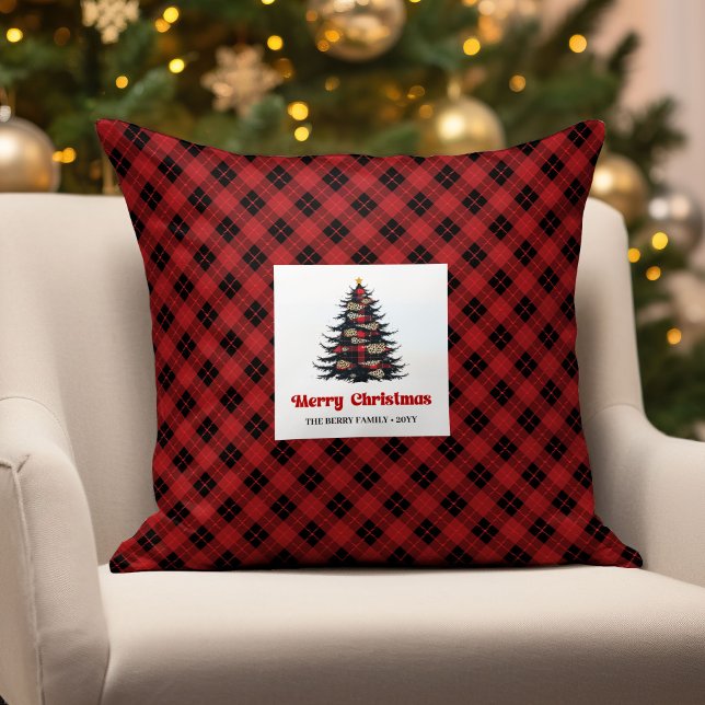 Almofada Stylish Buffalo Check Christmas Name Throw Pillow (Stylish Buffalo Check Christmas Name Throw Pillow)