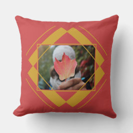 Almofada SUAS 2 FOTOS em um travesseiro decorativo de padrã