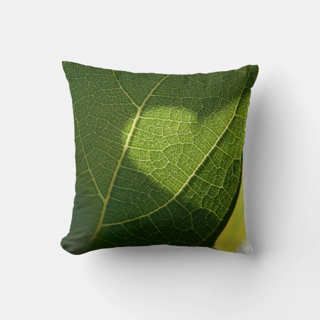 Almofada Sunlit Leaf Heart Throw Pillow (Frente)