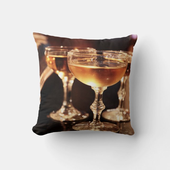 Almofada taça de champanhe brinde dourado (Frente)