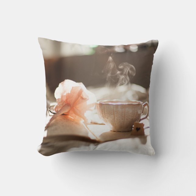 Almofada Tea Time com um bom livro (Frente)