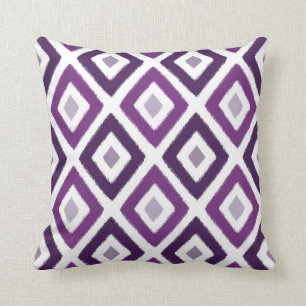 Almofada Teste padrão roxo do diamante de Ikat