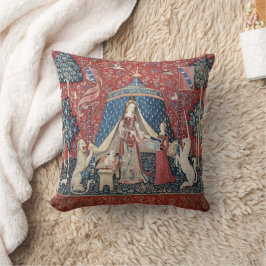 Almofada The Lady and the Unicorn (One Desire) Throw Pillow