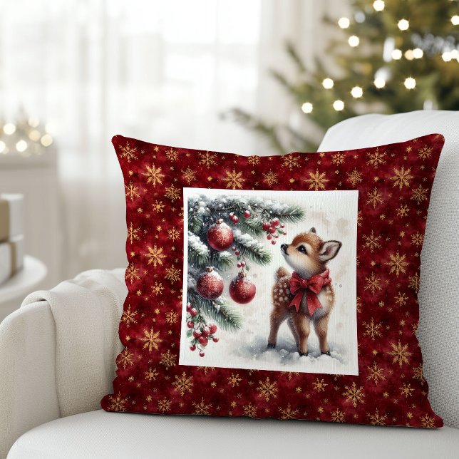 Almofada Travesseiro de Natal com cervo bebé em floresta ne (Peaceful snowy forest baby fawn Christmas pillow (51))