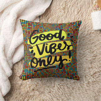 Almofada Travesseiro de Pop Art 'Só Vibrações Boas'