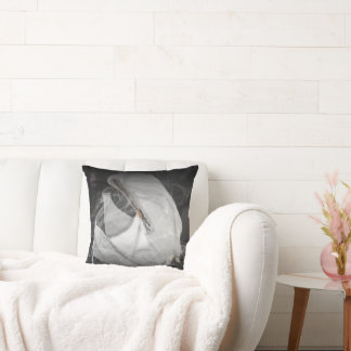 Almofada Travesseiro Decorativo Amaldiçoado pela Beleza